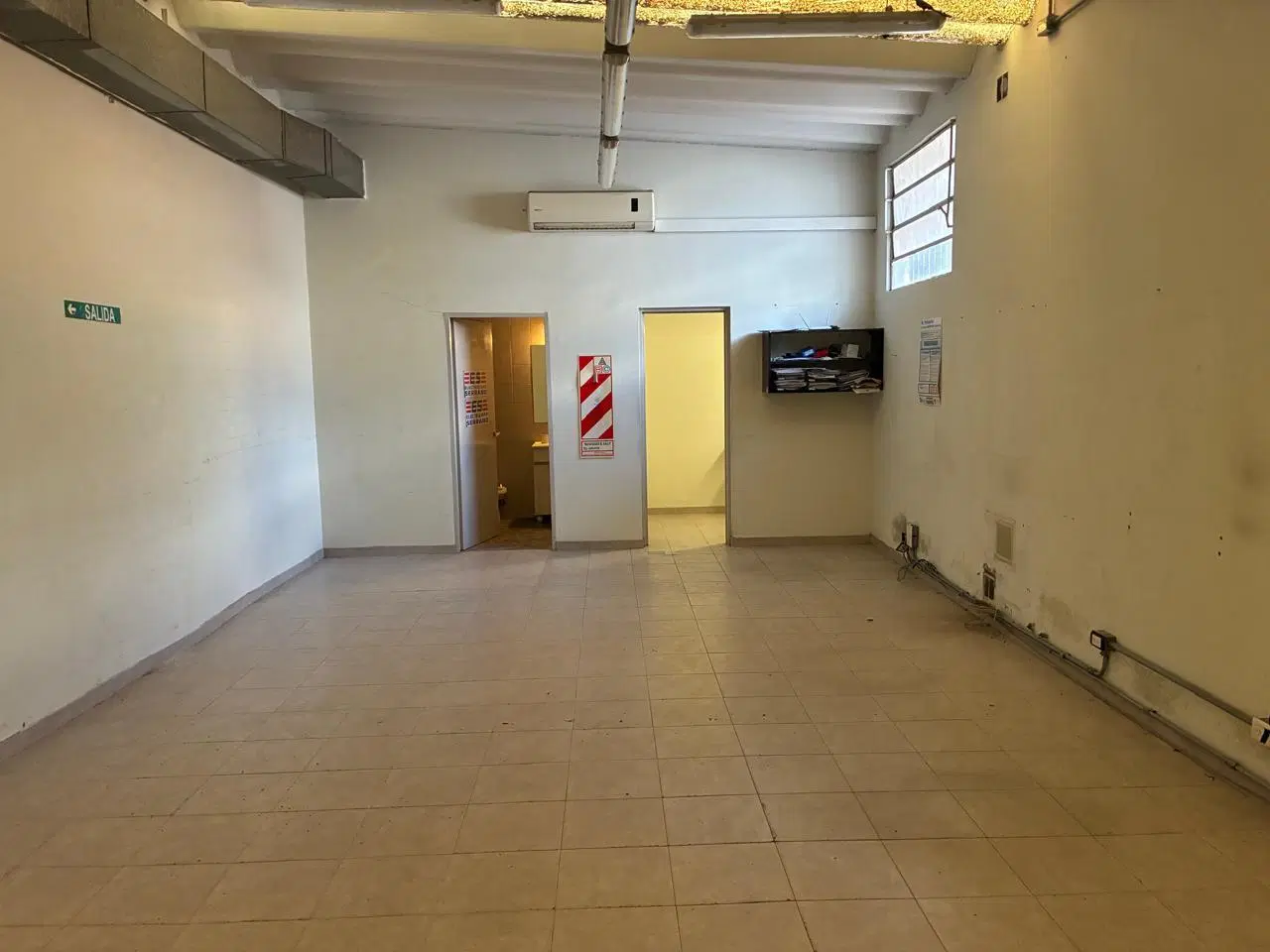 Venta de Galpón en Castelar 1