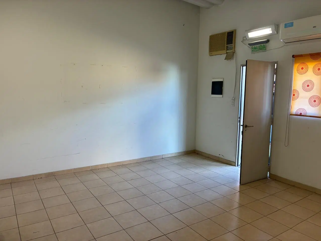 Venta de Galpón en Castelar 4