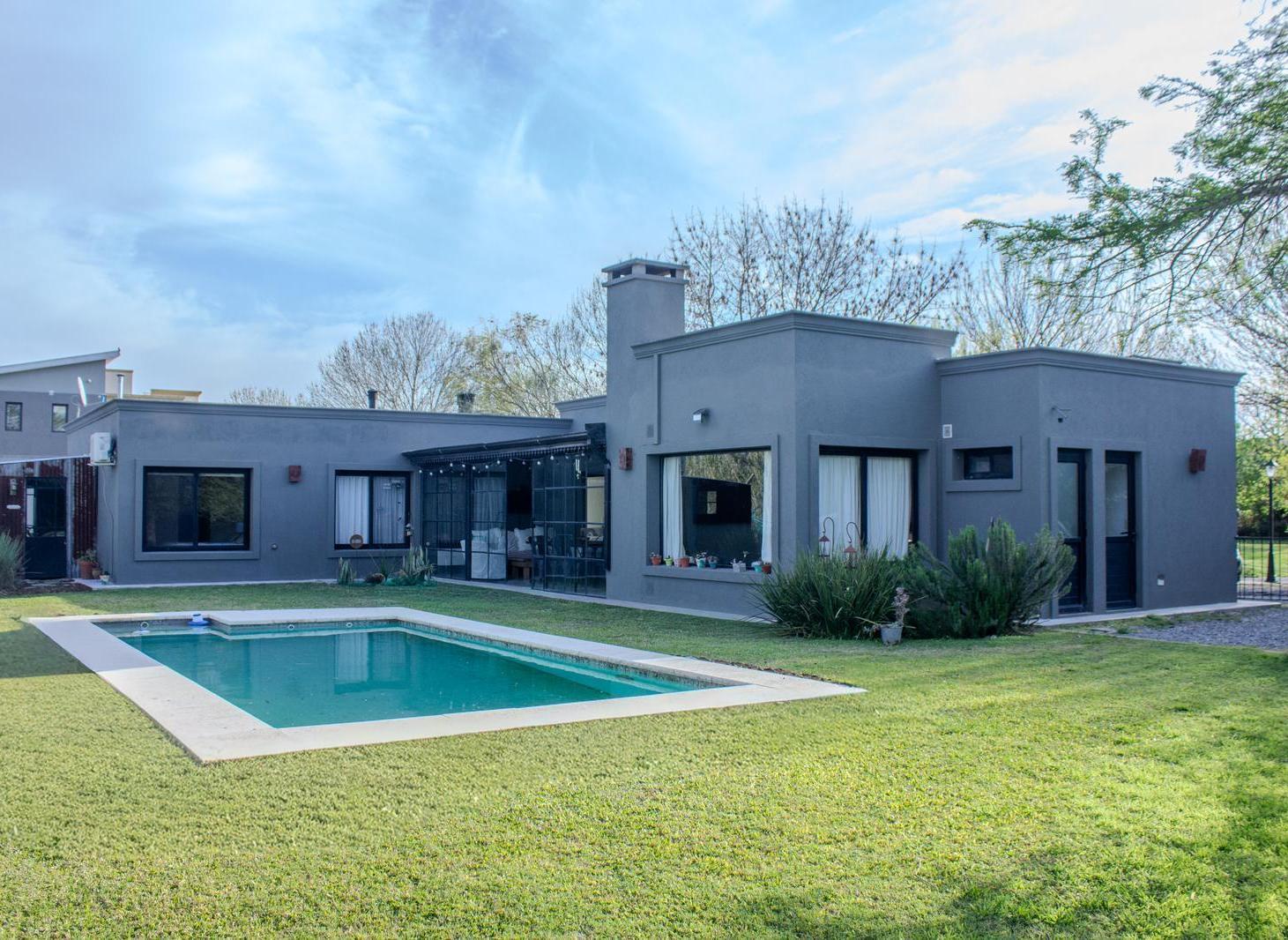 Foto de EN VENTA: Impecable Casa en Una Planta en Barrio Cerrado Bella Vista, imagen 2