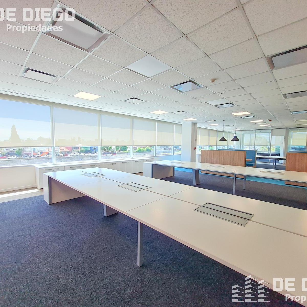 Oficinas en Alquiler 1060 m² en Edificio Lumina Thames San Isidro, Certificacion Leed Green Building 3