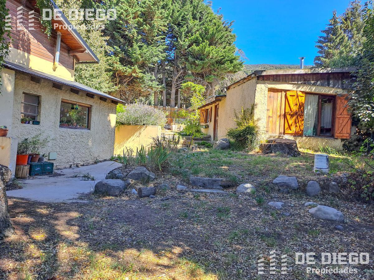 Casa en Venta Melipal Bariloche 5 Habitaciones y 4 Deptos 3
