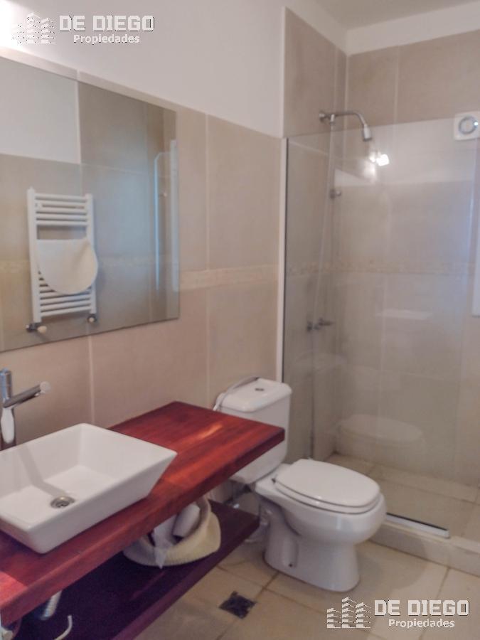 Muy Linda Casa en Venta con Rápida Salida Al Mar en Barrio Residencial II – Costa Esmeralda 4