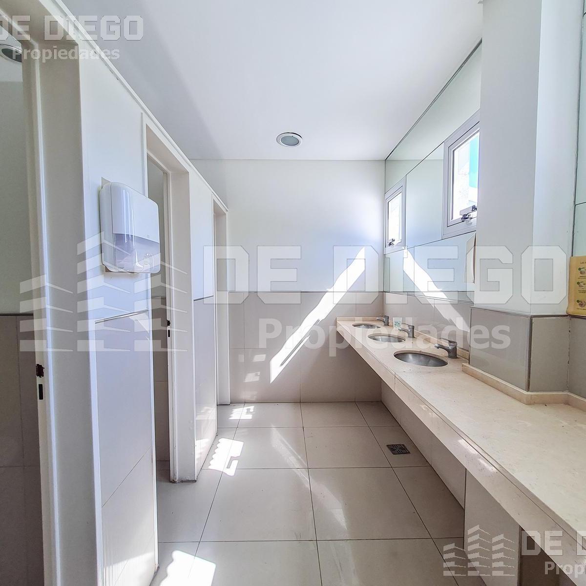 Nave Industrial en Venta Ideal Industria Farmacéutica Habilitado por Anmat en El Talar Pacheco 3
