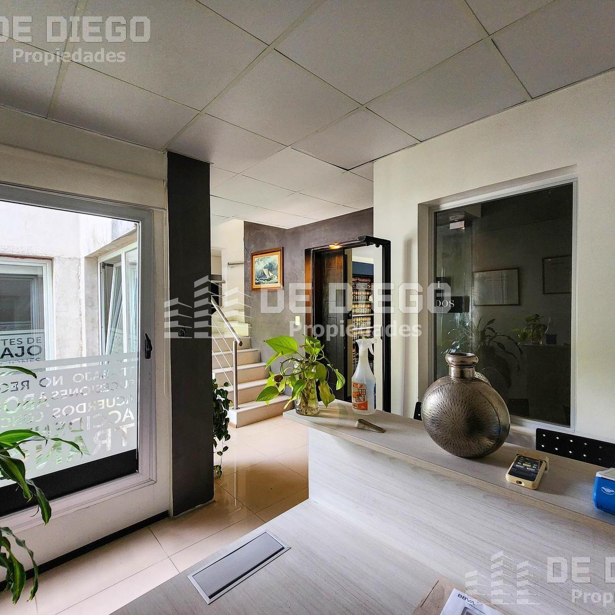 Oficina en Venta de 131 m², Primer Piso por Escalera, Se Puede Agregar 78 m² en Pb a La Calle. San I 3