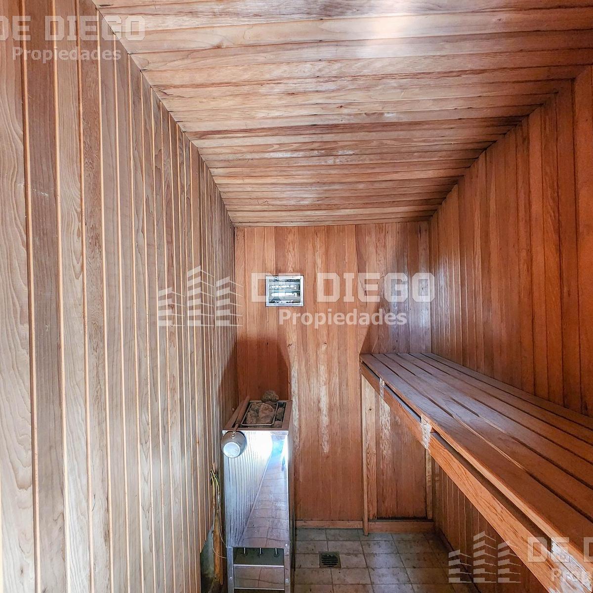 Apto Crédito - Venta Casa 5 Ambientes Doble Lote, Pileta y Ascensor - Country San Miguel de Ghiso, 2