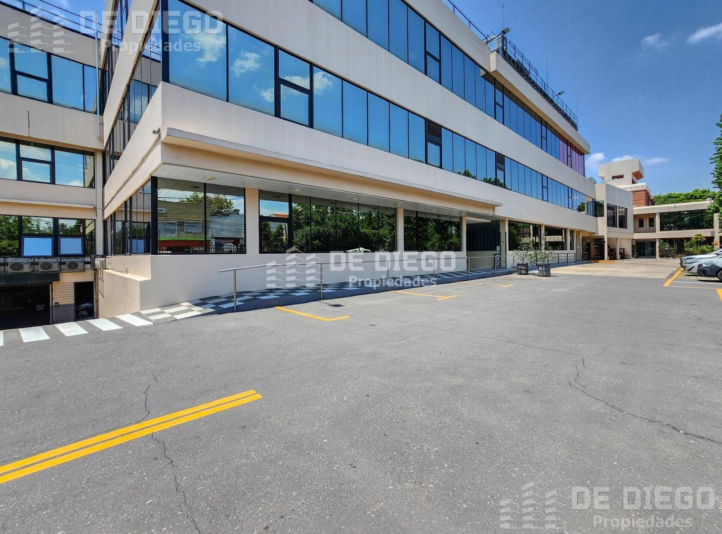 Alquiler oficina 179 m2 habilitable por ANMAT predio multiempresa con seguridad Olivos Vicente Lopez
