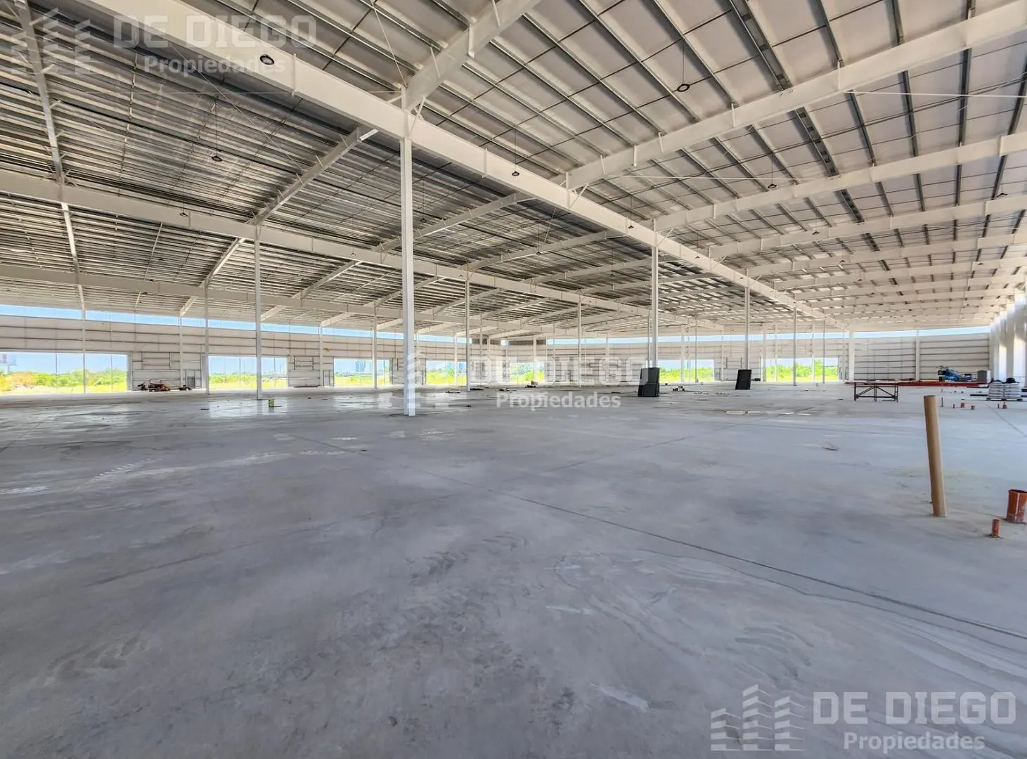 Alquiler deposito Nave de 4150 m2, dentro de Parque Industrial y Logístico El Talar Tigre 8