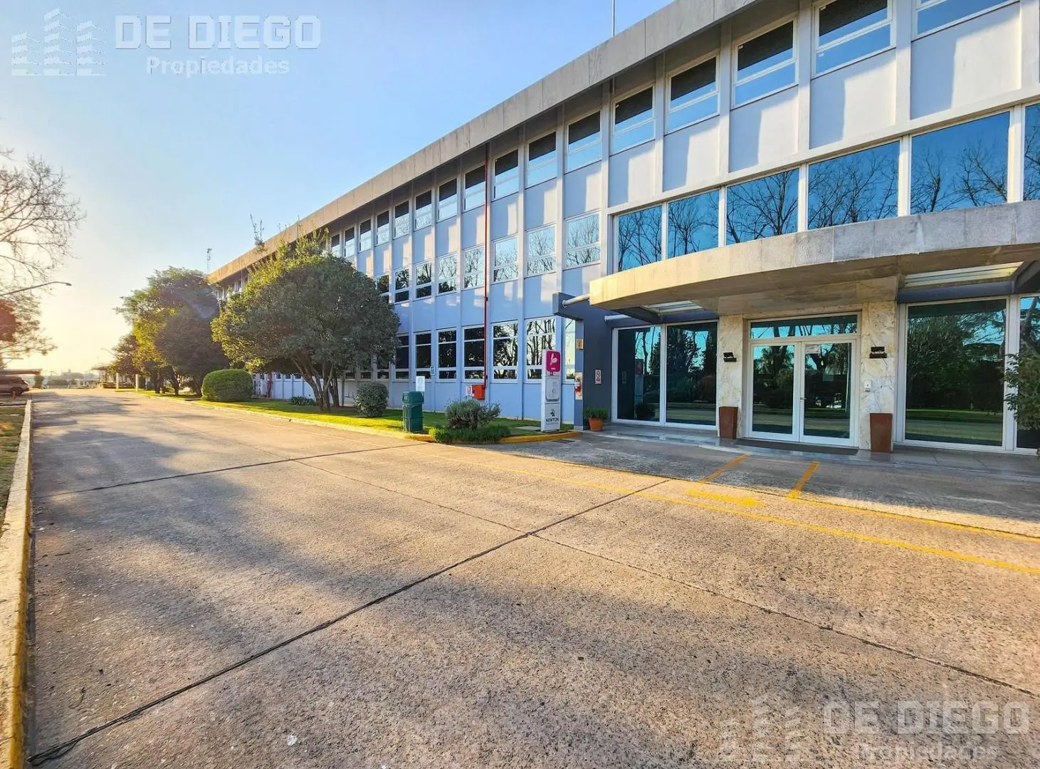 Alquiler deposito de 1380 m2 en predio con seguridad Villa Ballester San Martin 8