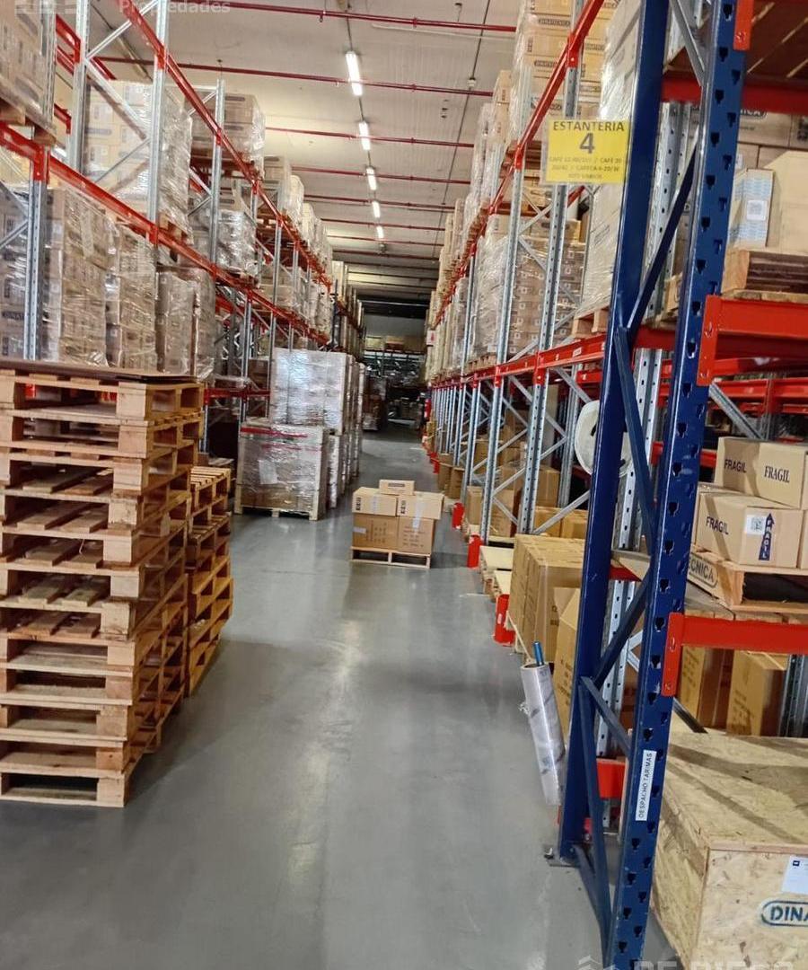 Foto de Alquiler deposito de 1380 m2 en predio con seguridad Villa Ballester, imagen 2