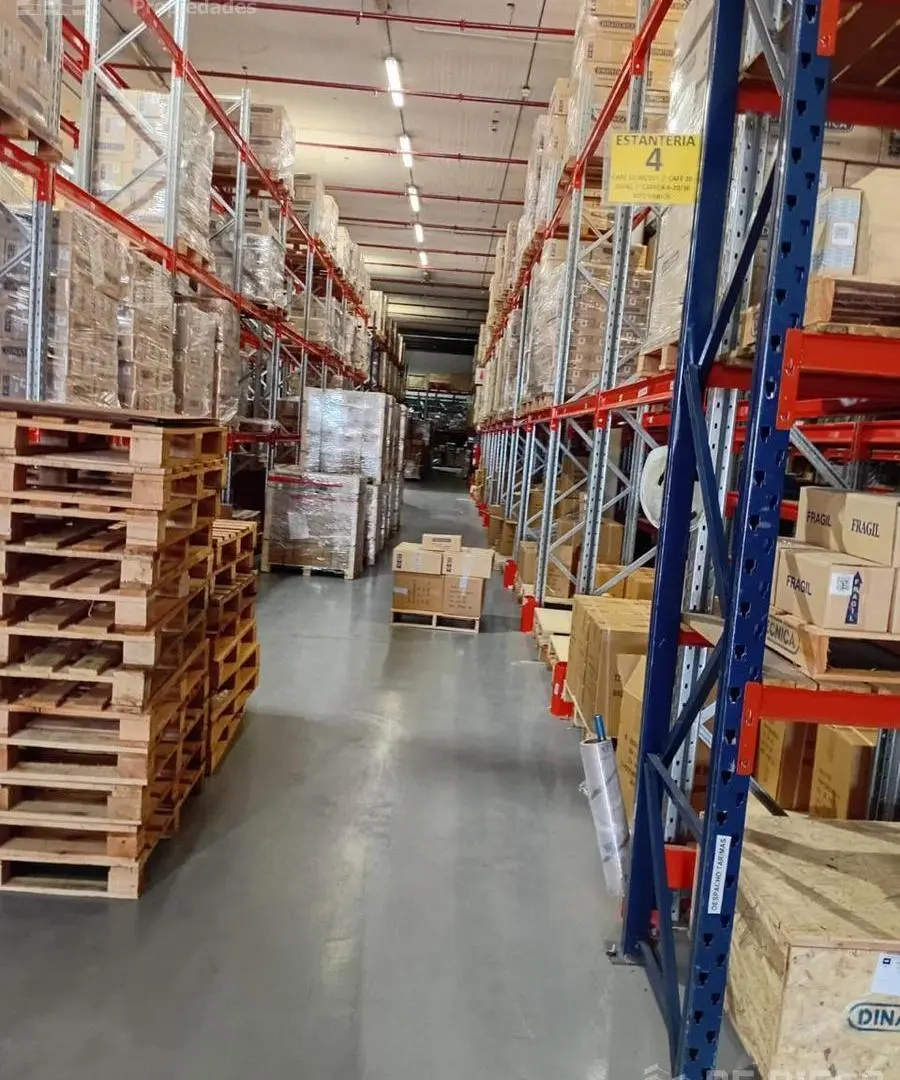Alquiler deposito de 1380 m2 en predio con seguridad Villa Ballester San Martin 2