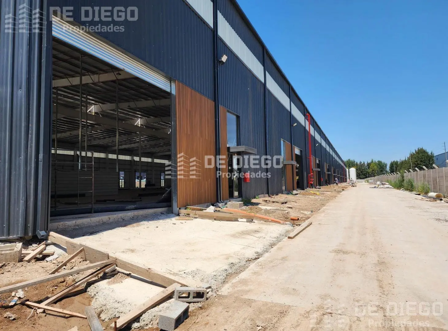 Nave en alquiler de 284 m2, dentro del Parque Industrial Tigre. 3