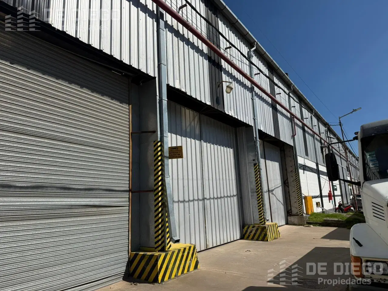 Deposito 2400 m2 en alquiler, Parque Industrial Morón 2