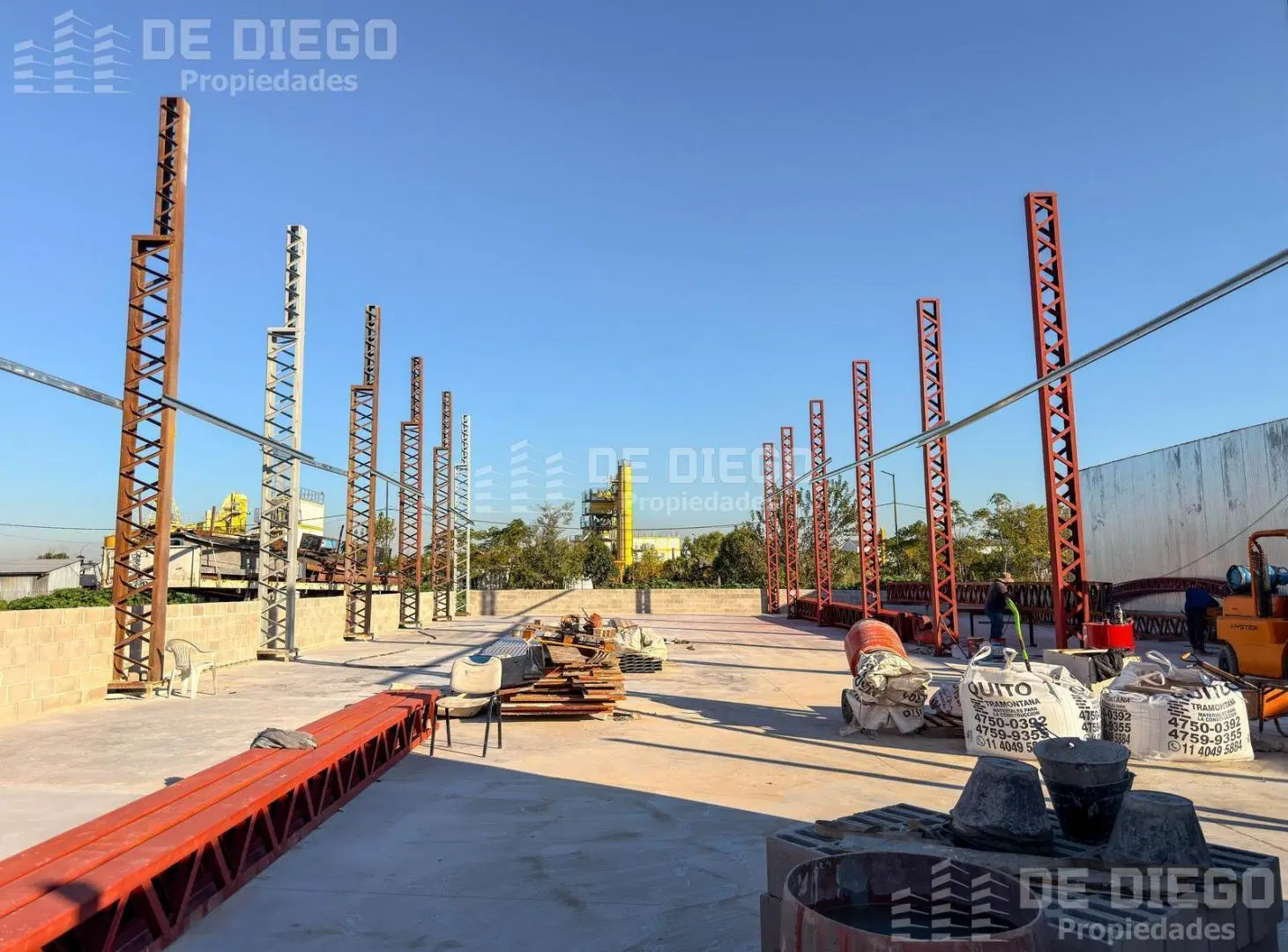 Alquiler Deposito a estrenar 1300 M2 predio con seguridad Panamericana y 202 Don Torcuato Tigre 2