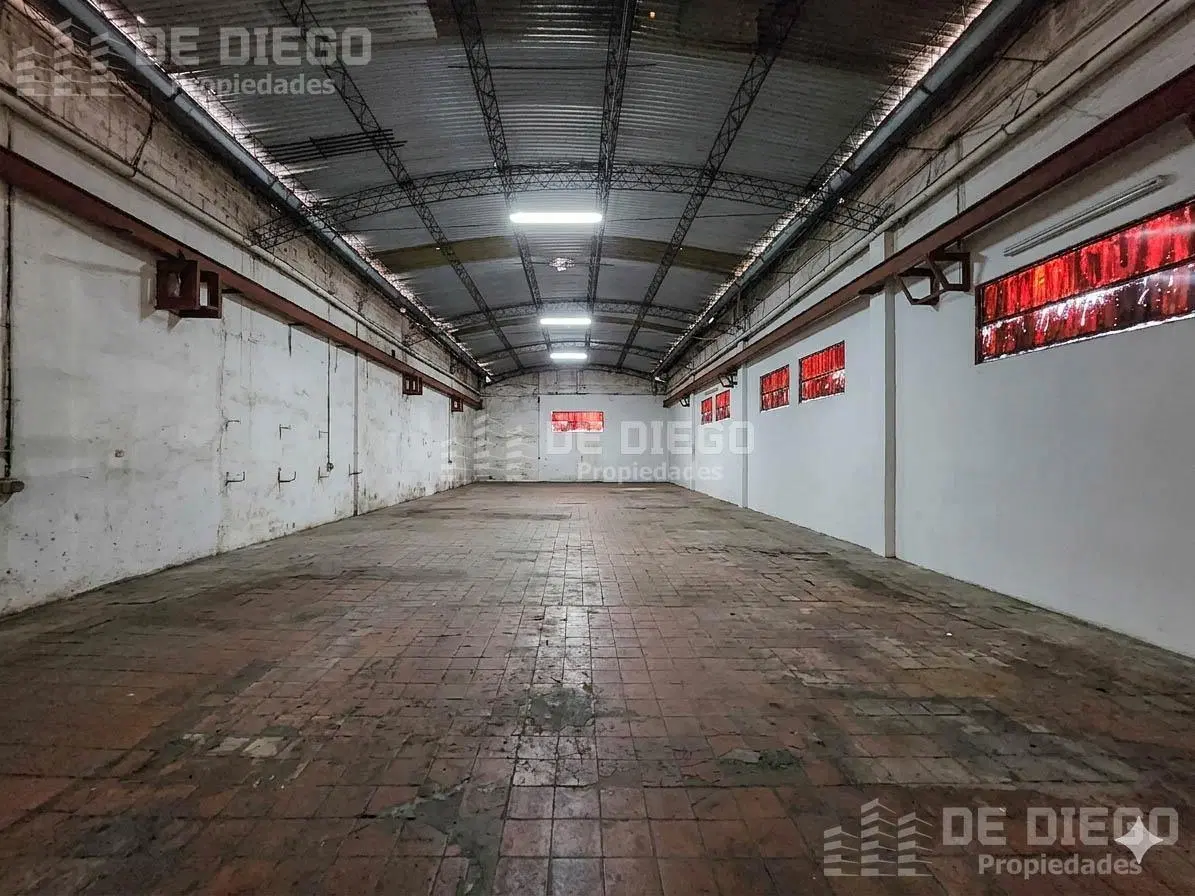Alquiler deposito con local de 440 m2 Florida Oeste Vicente Lopez 3