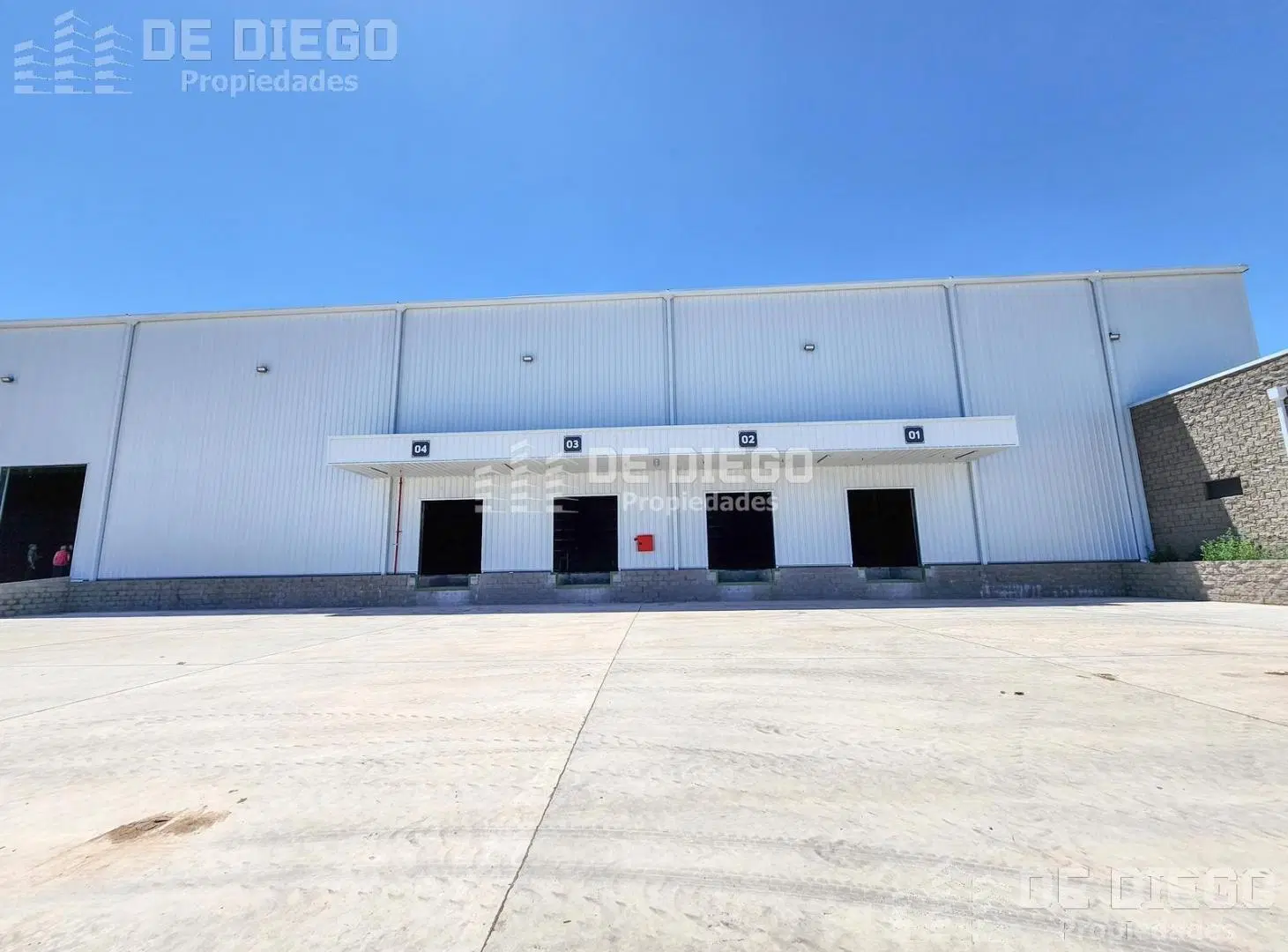 Deposito Nave 4500 m2en alquiler dentro del Parque Industrial Reconquista, Trujui Moreno. 3