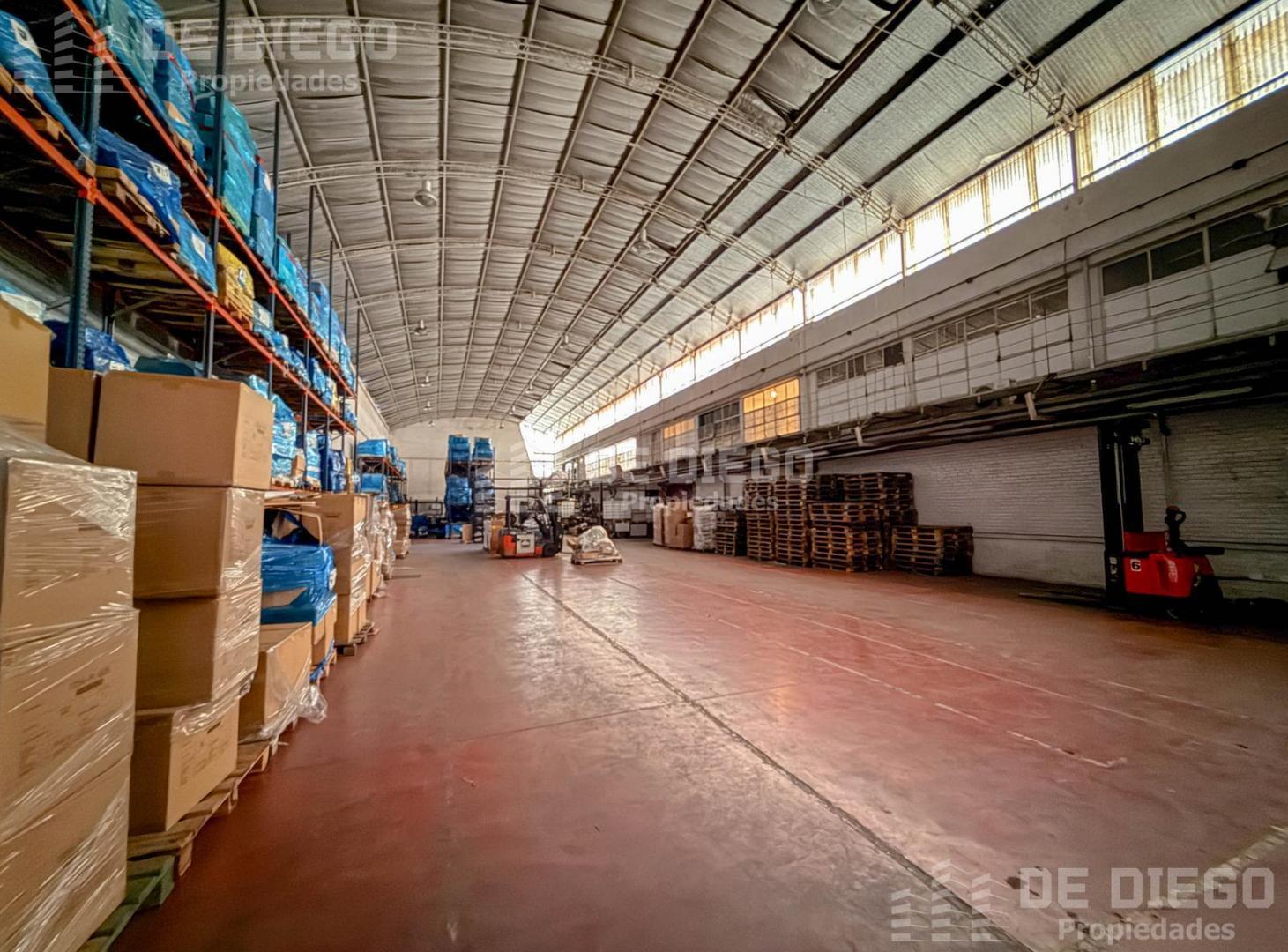 Deposito Industrial en alquiler de 3884 m2 cubiertos, La Tablada, La Matanza.