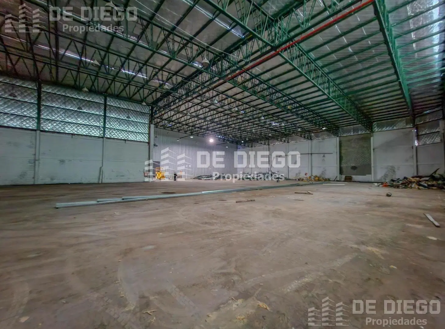 DepositoEdificio Local Comercial en alquiler 4200 m2 - William Morris Hurlingham 4