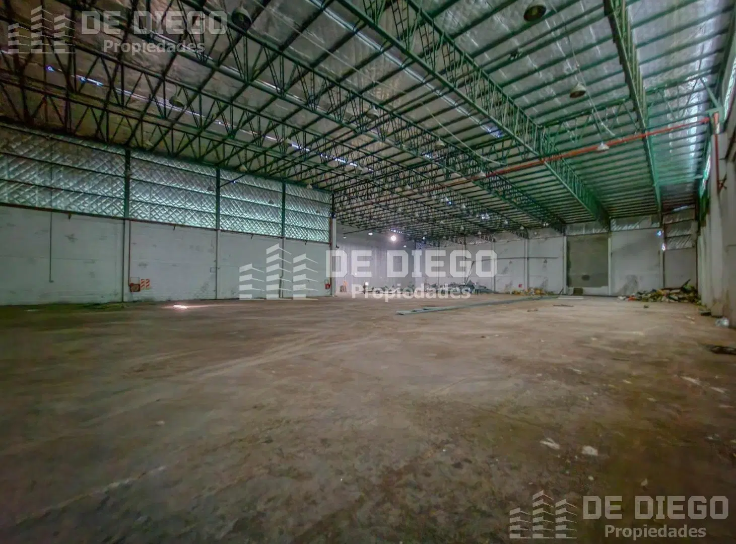 Deposito Edificio Local Comercial en alquiler 2100 m2 - William Morris Hurlingham 2