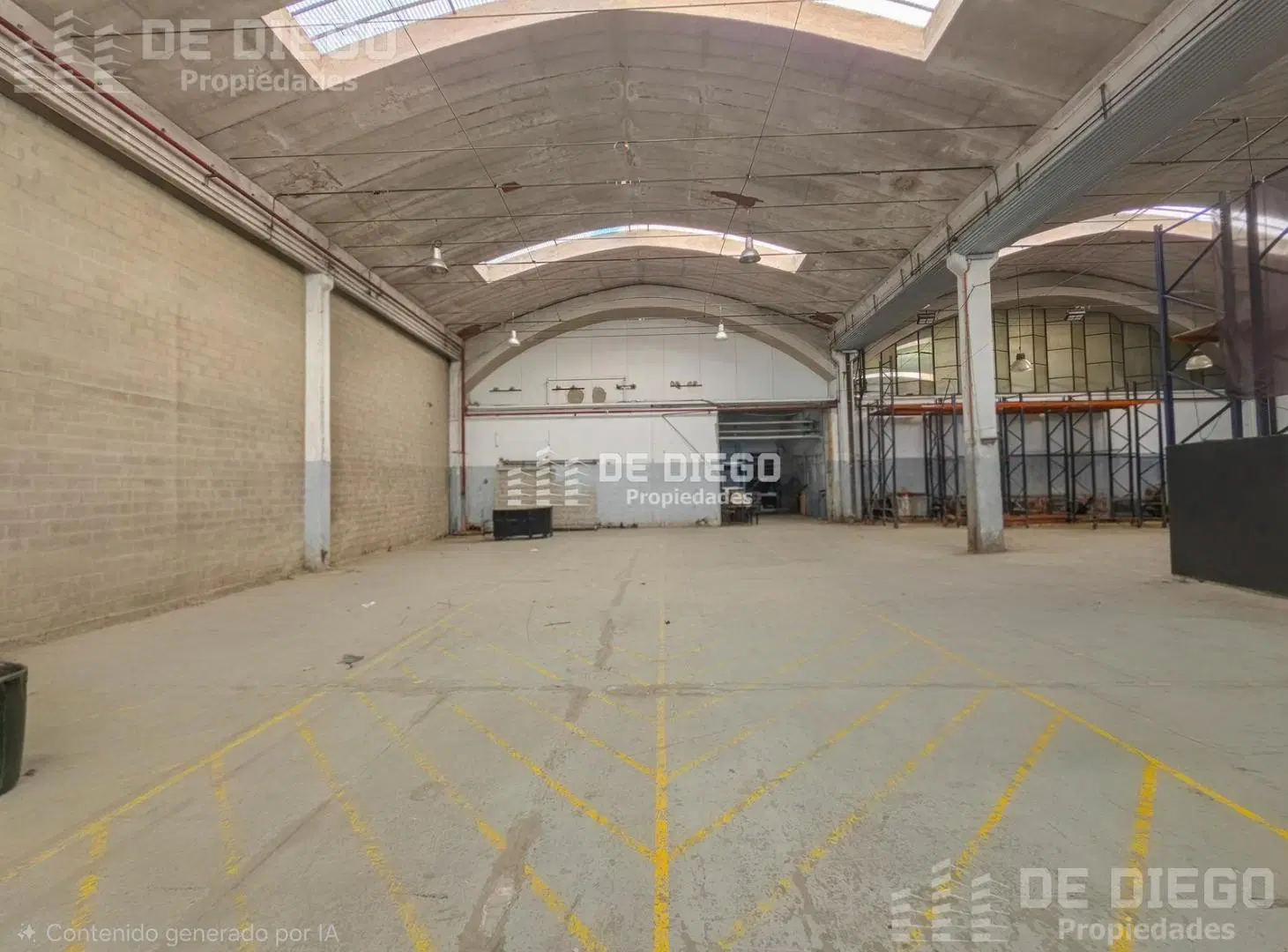 Deposito en alquiler 3011 m2, predio con seguridad, Olivos Vicente Lopez 2