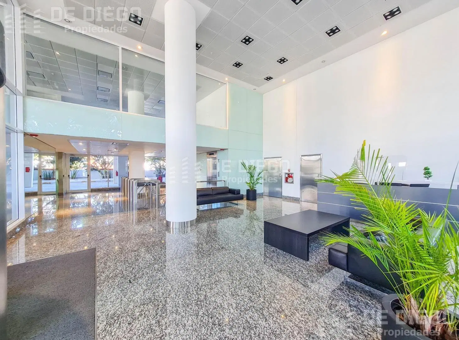 Oficina de 704 m2 en alquiler edificio corporativo Lumina Florida II, Vicente López 3