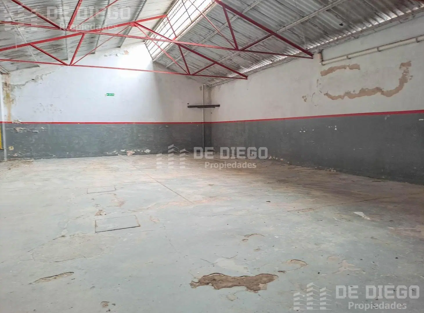 VENTA CON RENTA Nave industrial 1200 M2 con gas industrial - Florida Oeste 2