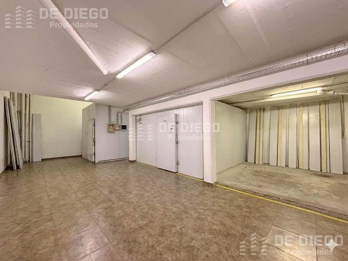Depósito en Venta 546 m2 con Renta, Financiacion 2