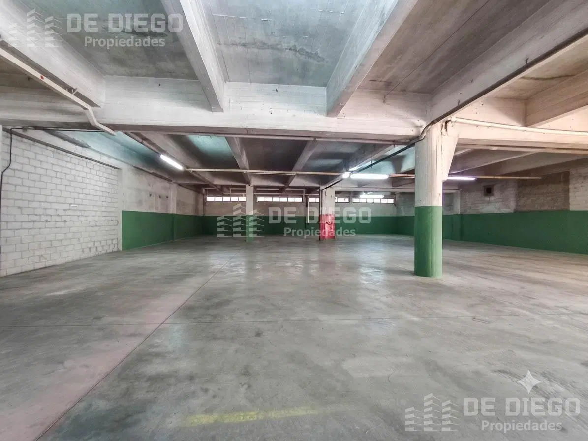 Alquiler deposito 1020 m2 predio con seguridad, Florida Oeste Vicente Lopez 1