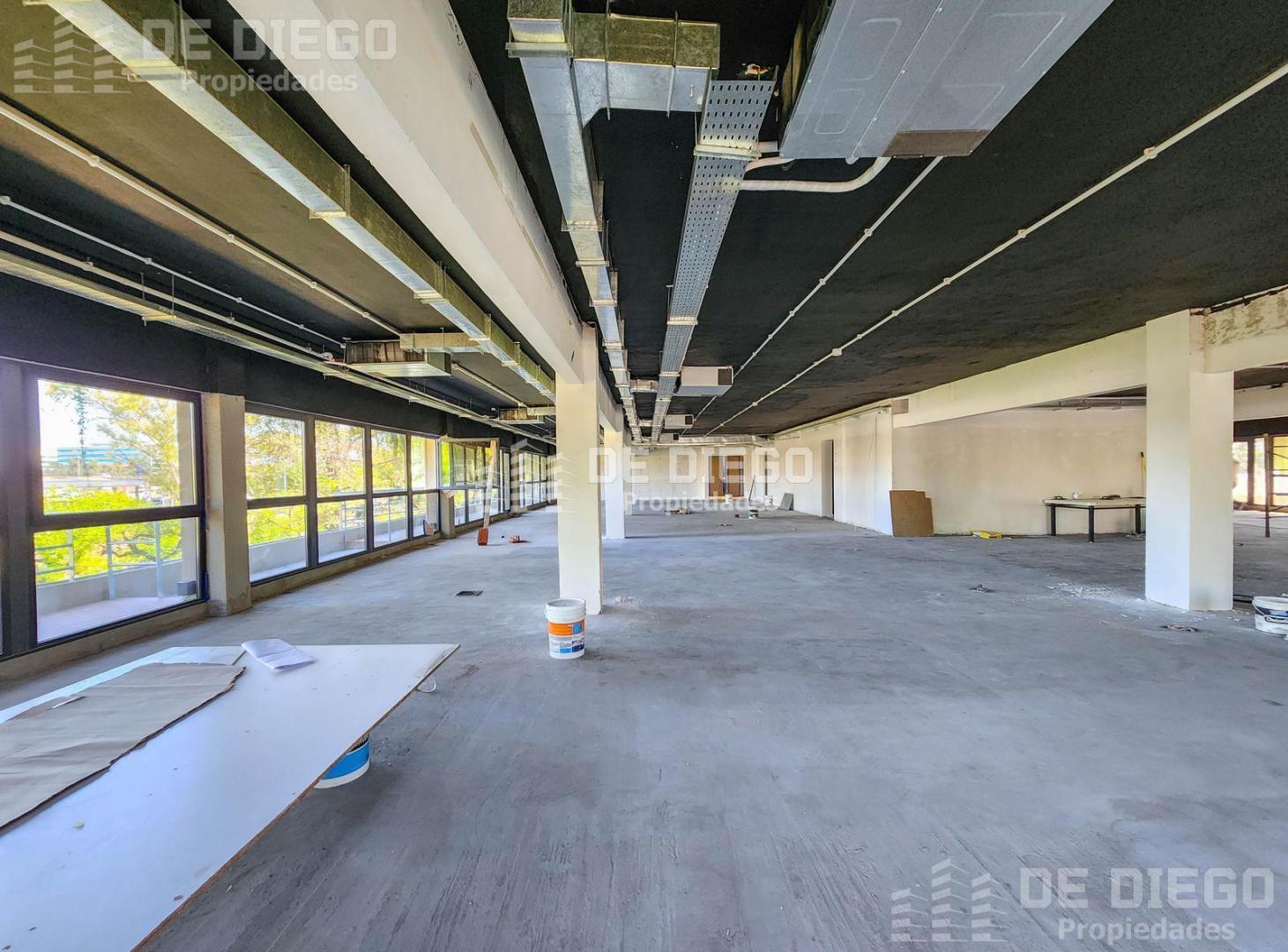 Foto de Oficina en alquiler 150 m2 con 3 cocheras dentro de predio con, imagen 1