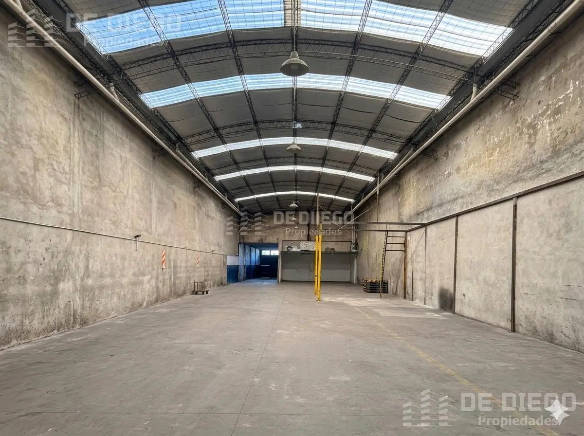 Deposito en alquiler de 431 m2 en Florida Oeste, Vicente Lopez 1