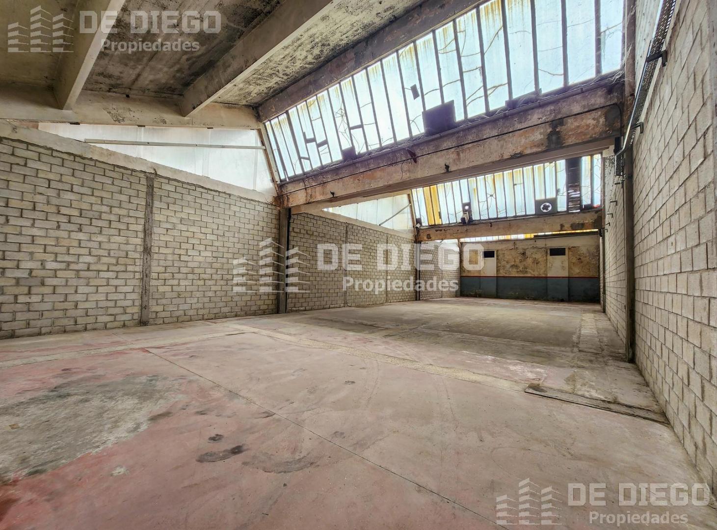 Foto de Alquiler deposito 2059 m2 predio con seguridad, Florida Oeste, imagen 2