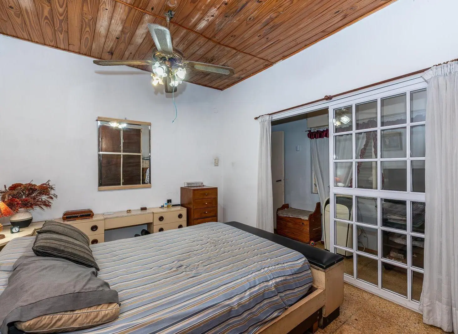 CASA-4 AMB- DOBLE COCHERA, PATIO Y TERRAZA-QUILMES AL 600-POMPEYA 5