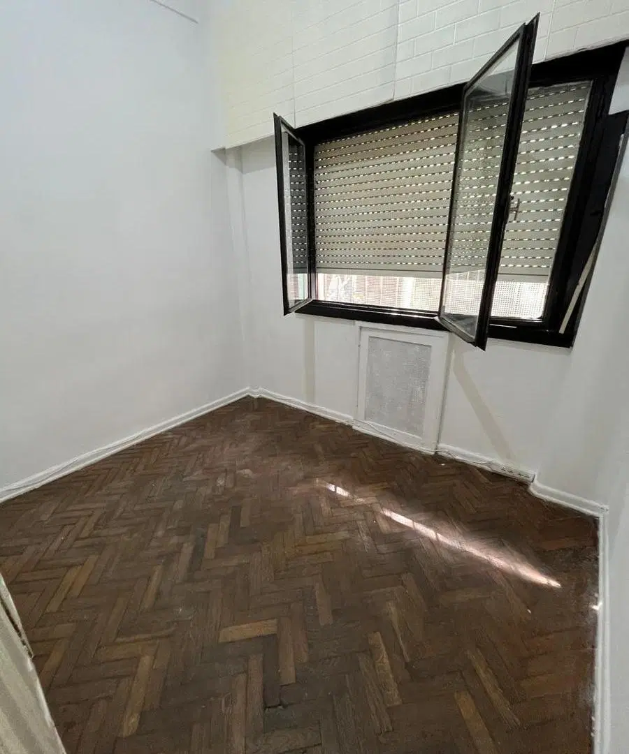 Oportunidad en Balvanera, 3 ambientes comodos! 2