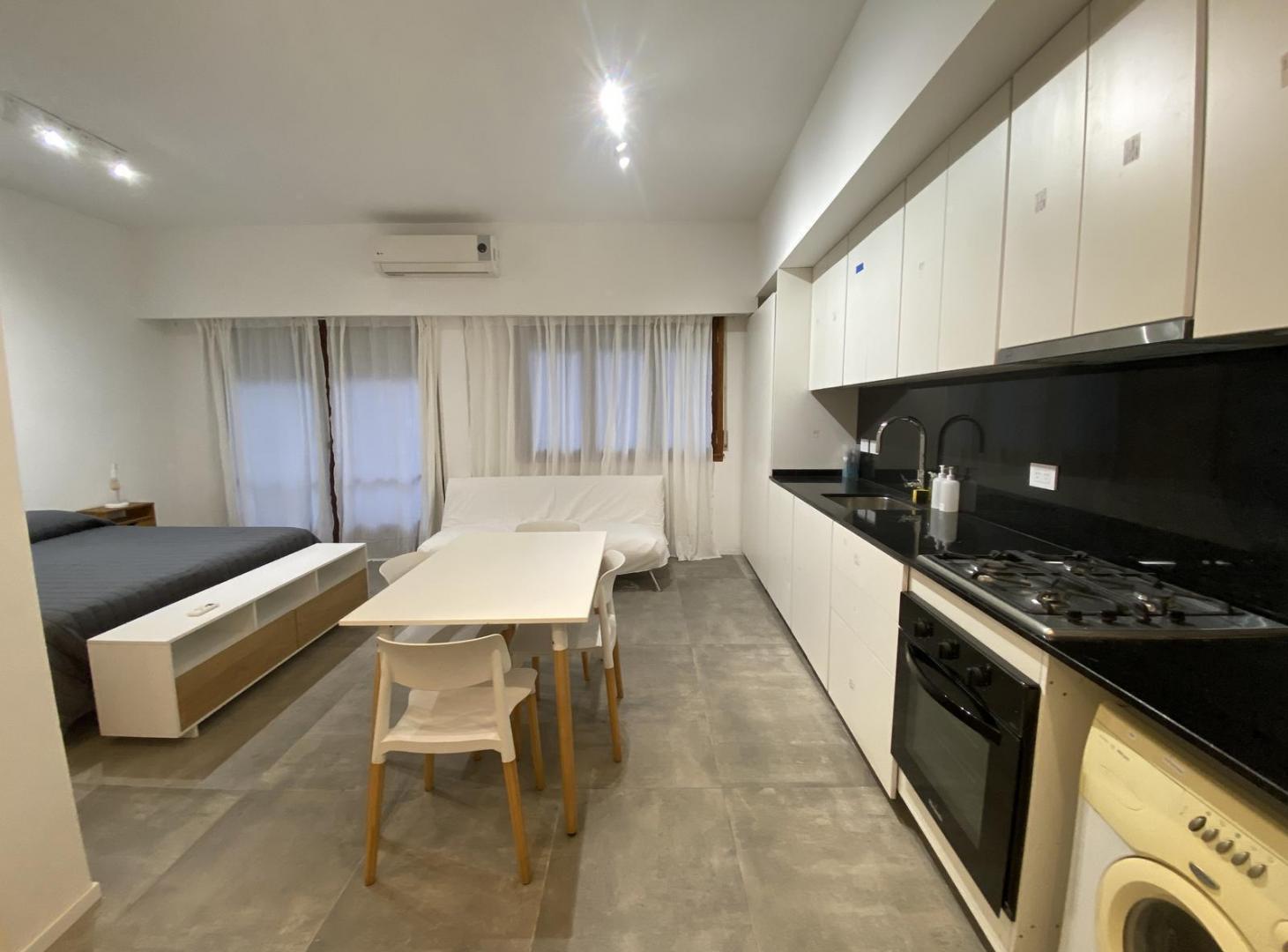 Foto de Departamento Amoblado a metros de la av. Coronel Diaz, imagen 4