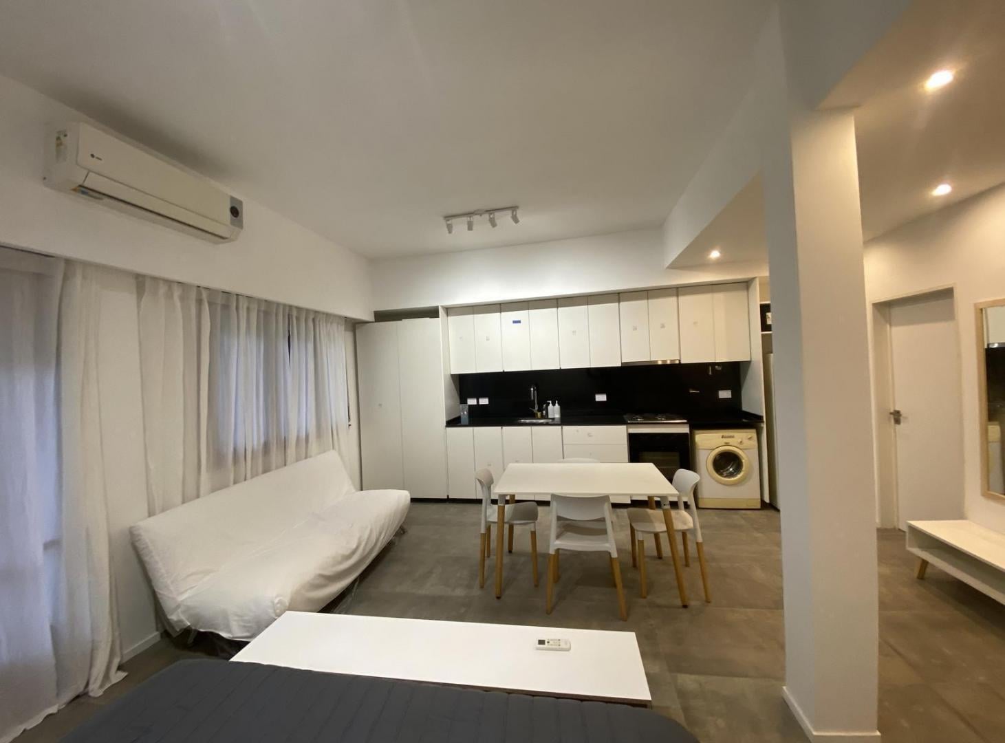Foto de Departamento Amoblado a metros de la av. Coronel Diaz, imagen 1