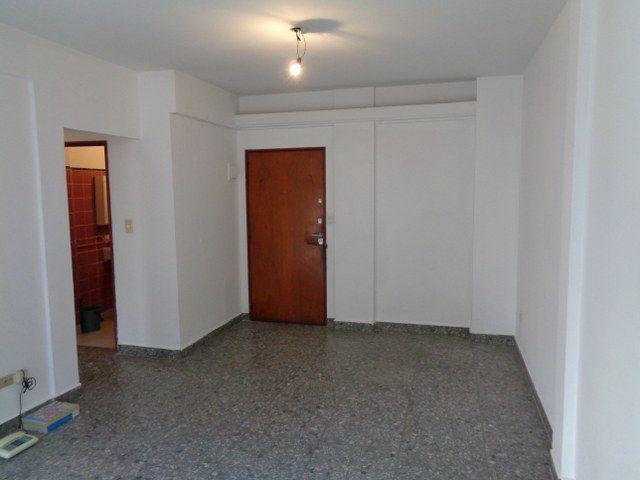 Foto de Departamento en venta - a 100 metros del subte B Angel gallardo, imagen 2
