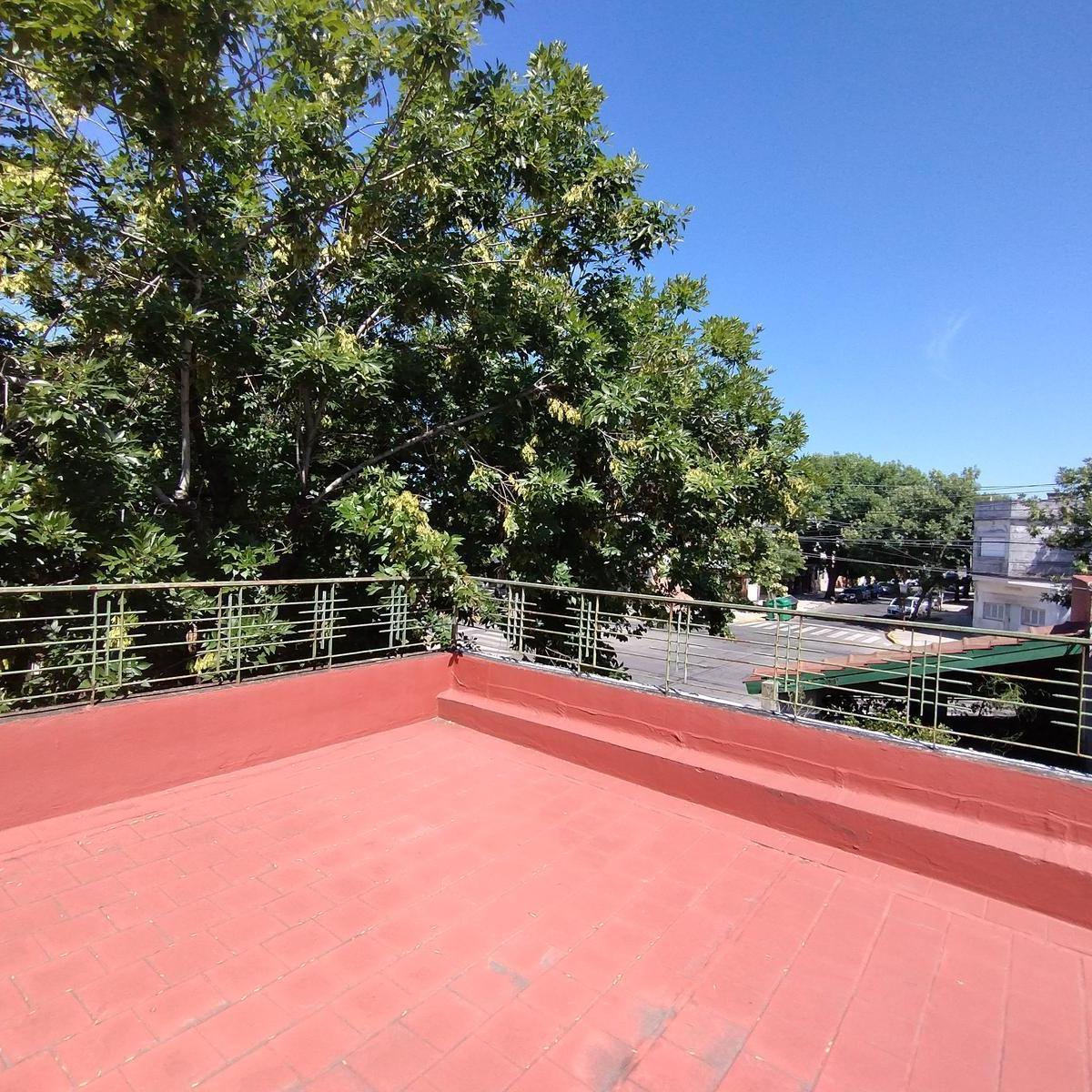 Casa en Mataderos 4 Amb con Garaje y Terraza! 1