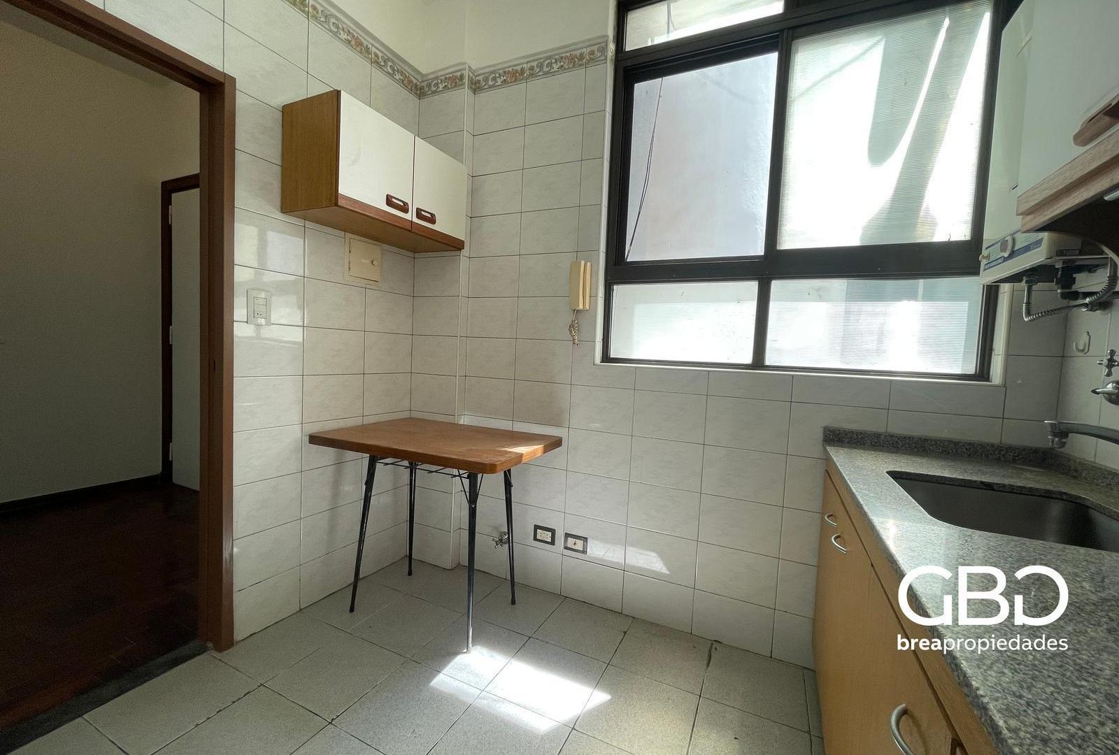 Departamento 3 amb con balcón - Oportunidad