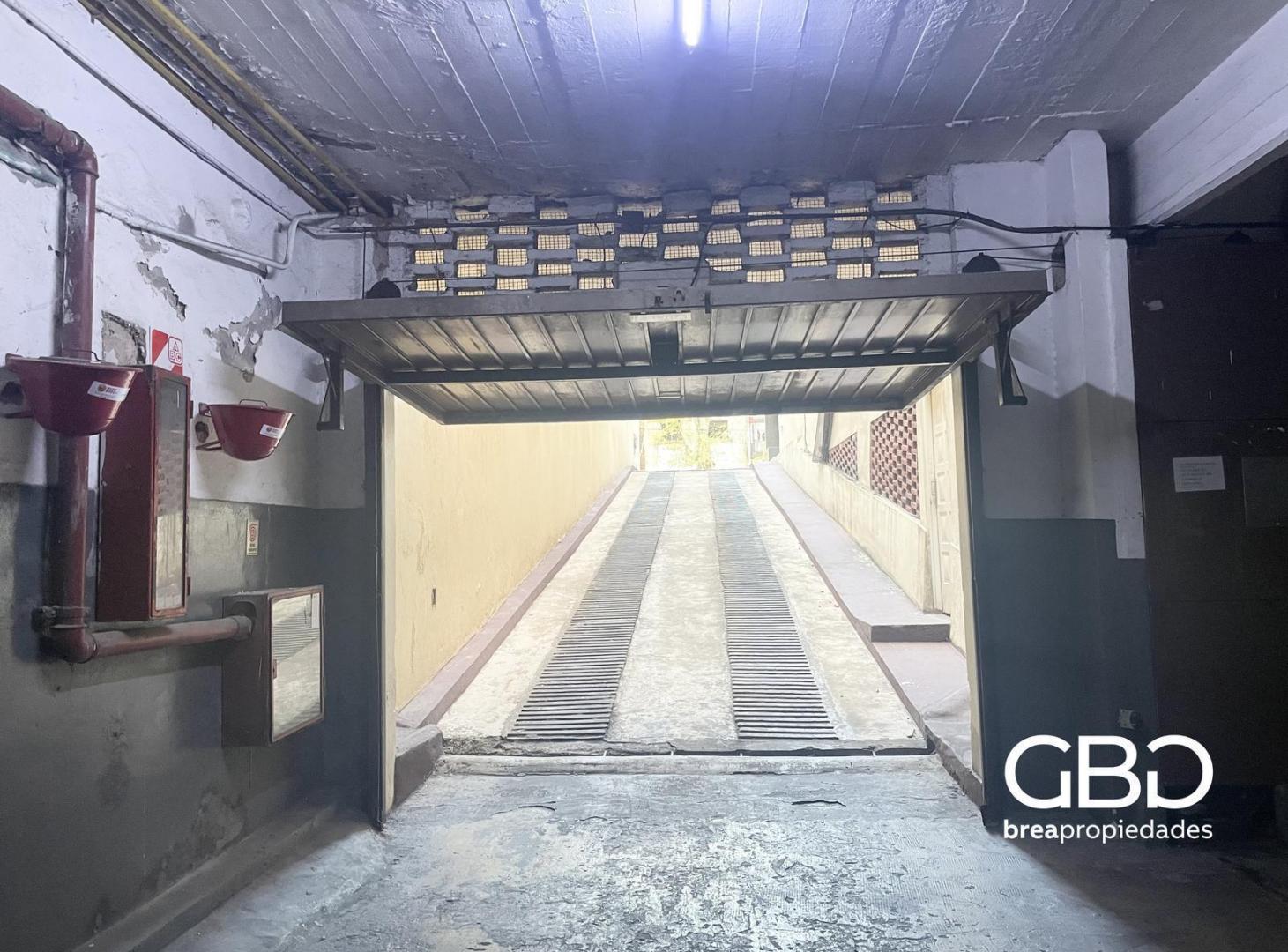 Venta Cochera Cubierta Villa Crespo - Zona Cid Campeador