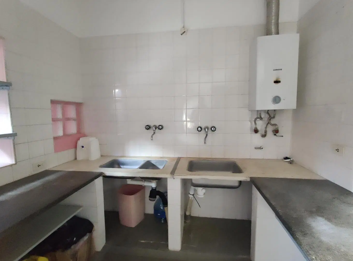 Local comercial en venta en Claromecó 4