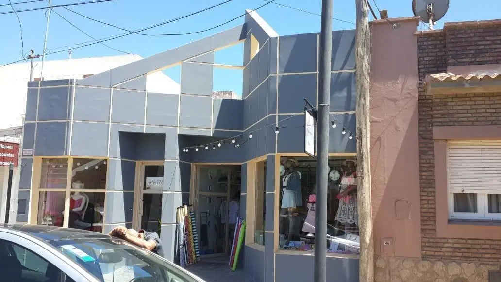 Local comercial en venta en Claromecó 2