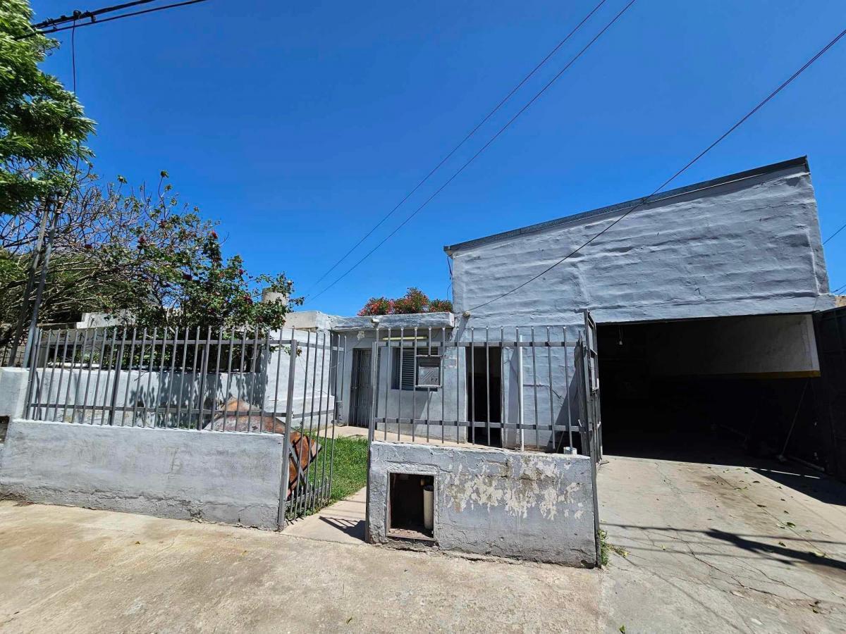 Venta Galpón Comercial C/fosa, más Depto 1 Dormi Uds 64000 4