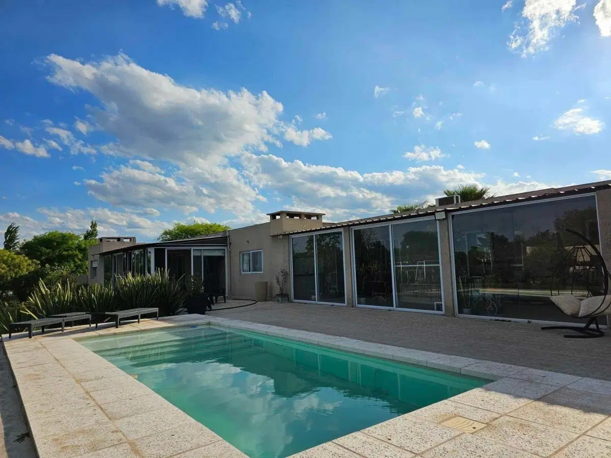 Oportunidad Venta en Country Causana casa 2 unidades en 1 USD 280.000 5