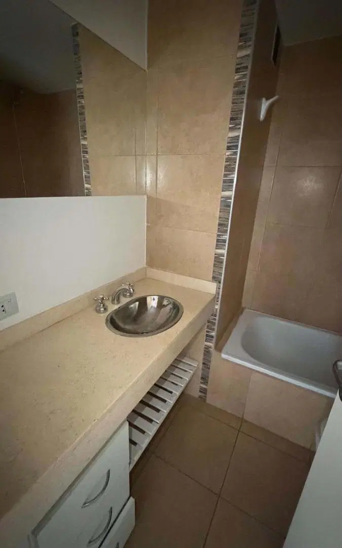 ALQUILER GUEMES, depto 1 dorm con INCREIBLE VISTA a $600.000 5