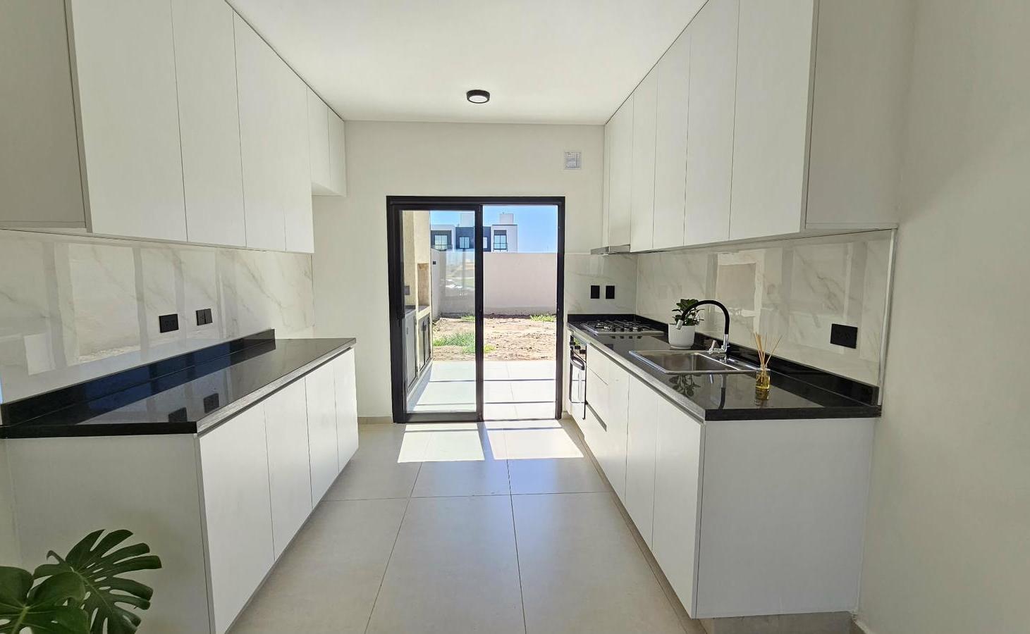 Foto de ALQUILER Duplex en Docta 2 dormis, 2 baños COCHERA., imagen 3
