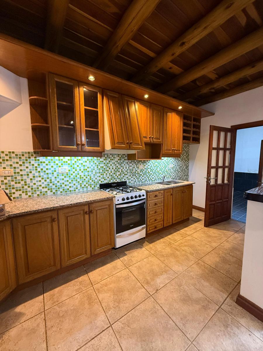 Excelente Casa Residencial Cinco Dormit Quincho Parrilla 2