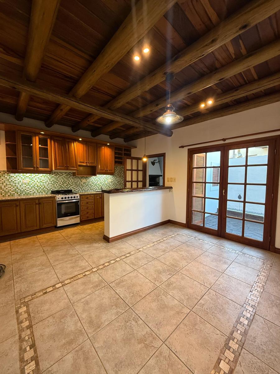 Excelente Casa Residencial Cinco Dormit Quincho Parrilla 1