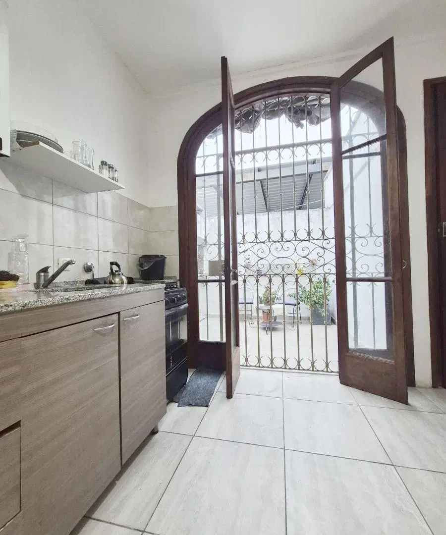 Vendo dpto. 1 dormitorio + 14 cocheras en B° Pueyrredón. Ideal inversores 4