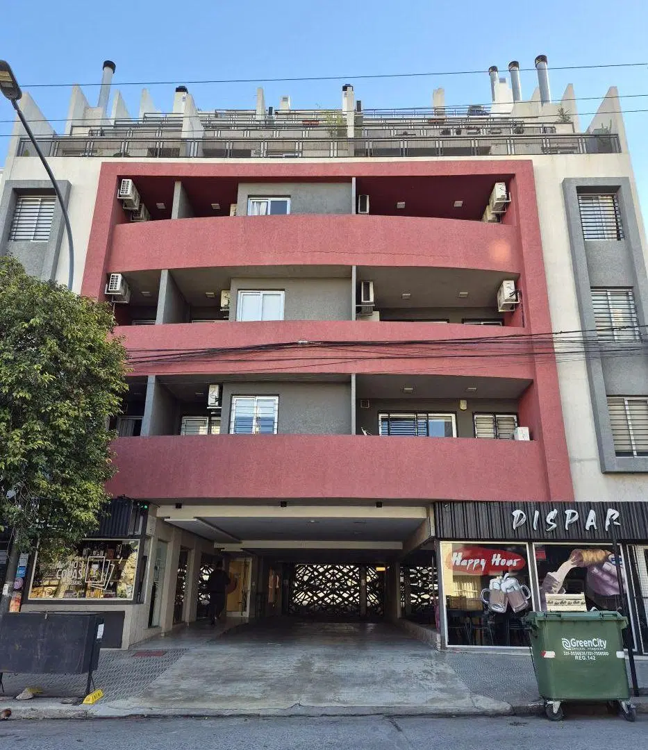 Vendo excelente dpto de 1 dorm en Bº Gral. Paz 5