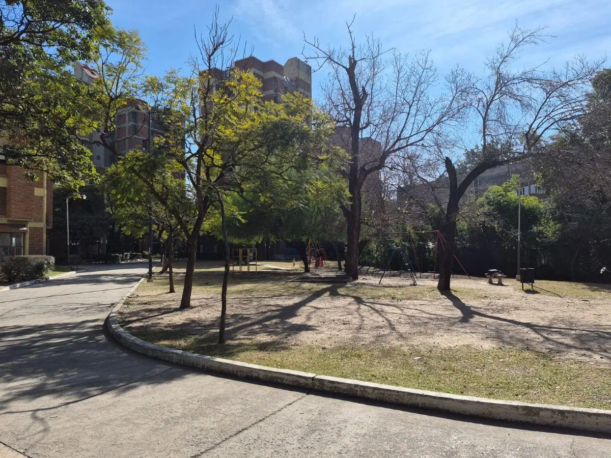 Alquilo hermoso dpto de 2 dorm en B° Juniors, Torre Verde! 2