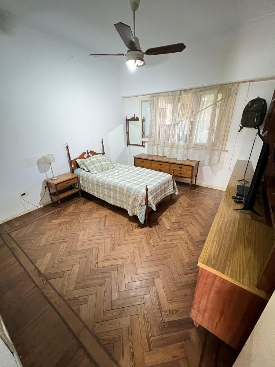 Chalet de 5 Ambientes, en Las Lomas de San Isidro. 2